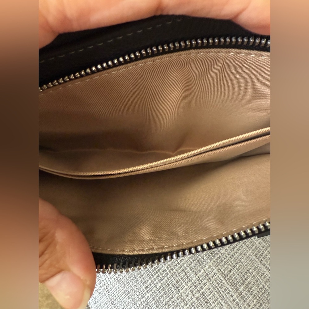 NWOT Coach Black and Cream Wristlet - Picture 6 of 8